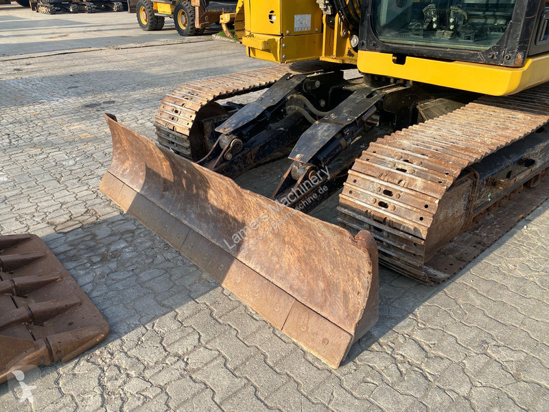 Escavatore Caterpillar GC .