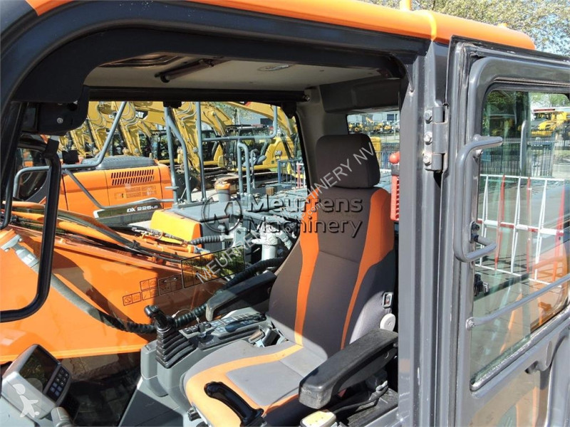 جرافة Doosan