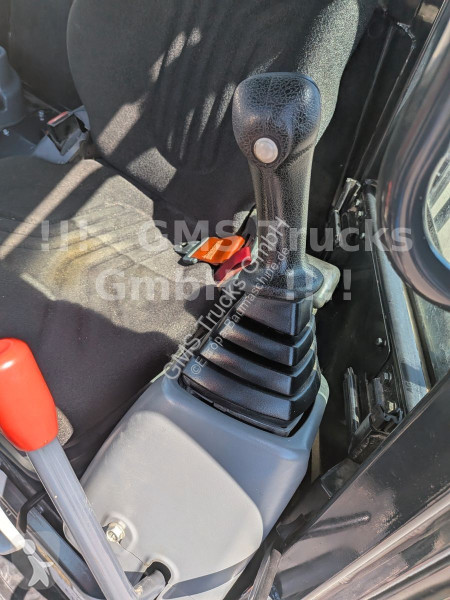 Lopatový nakládač Yanmar - 6B / POWERTILT / 3...