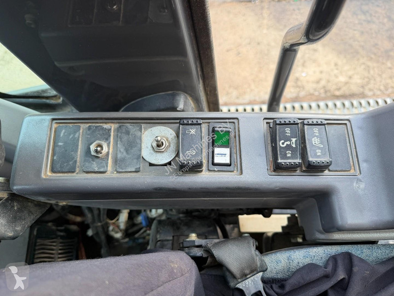 Rýpadlo Hitachi LC3