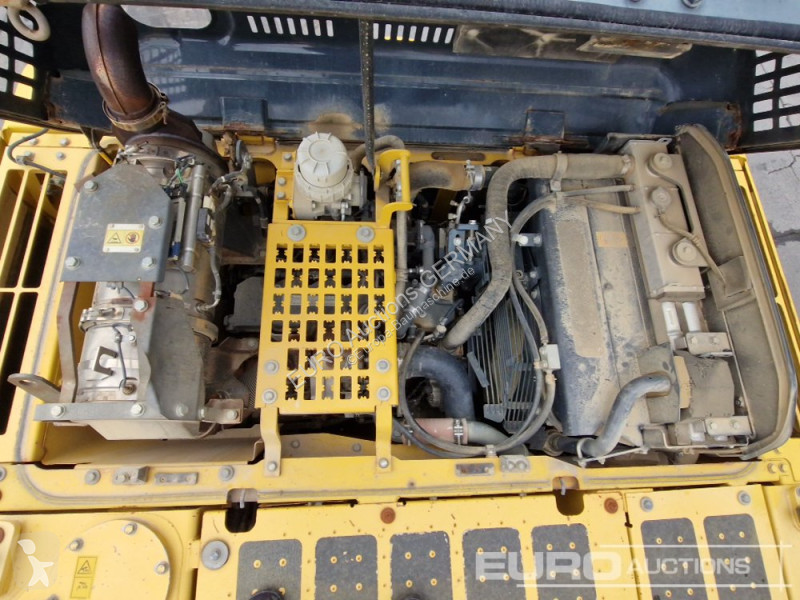 جرافة Komatsu 10