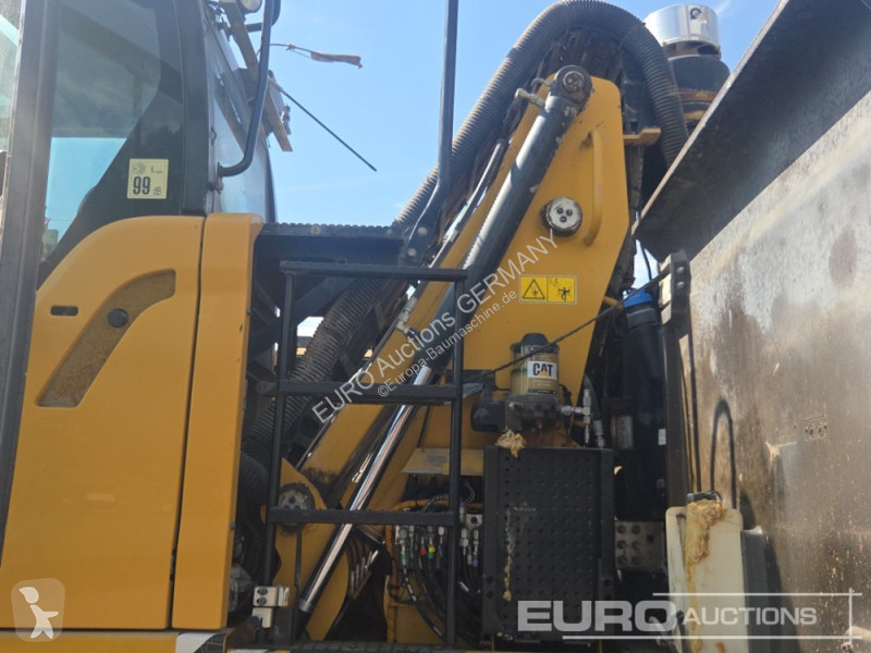 Graafmachine Caterpillar MH3024
