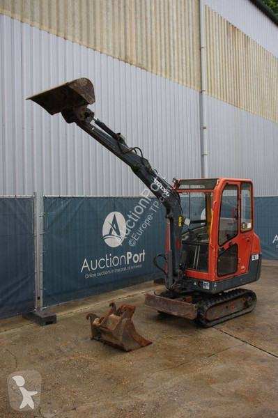Rýpadlo Volvo EC15B
