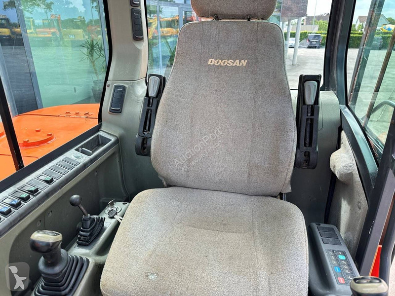 Rýpadlo Doosan 9C