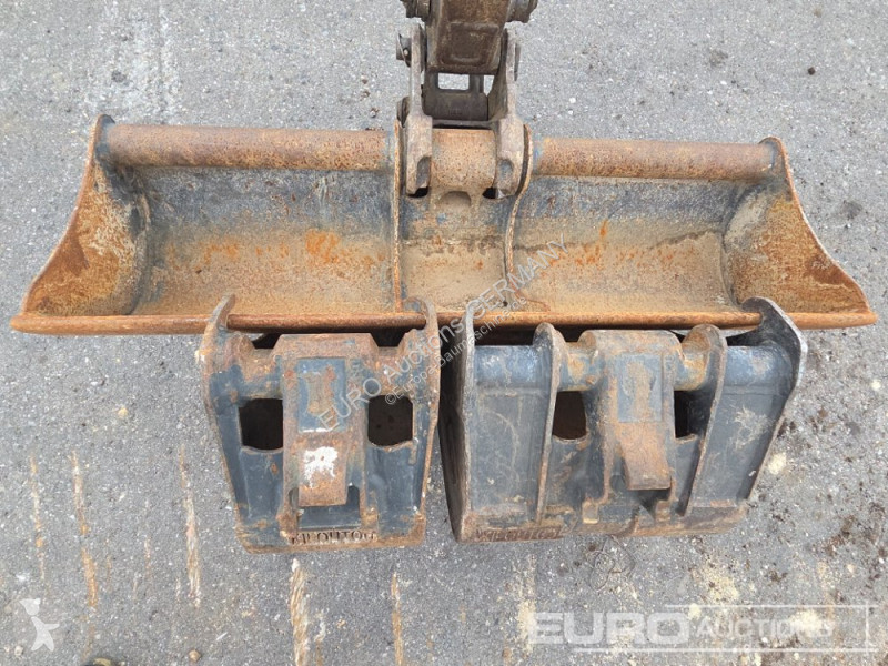 Excavator Volvo EC15E