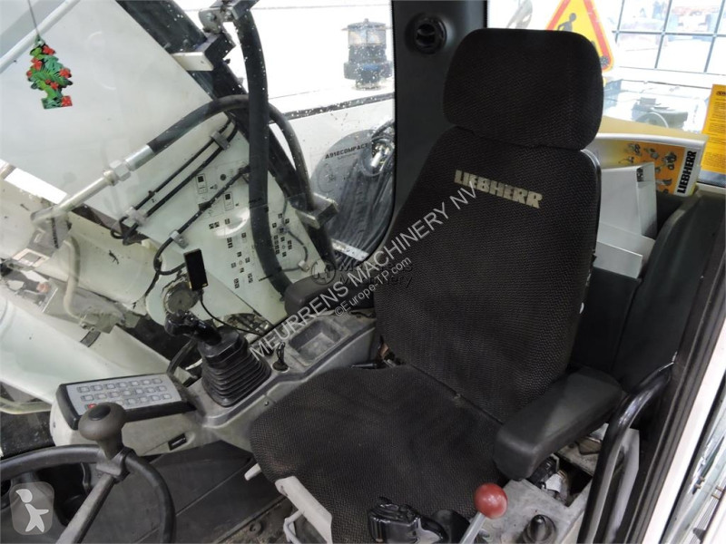 جرافة Liebherr A918