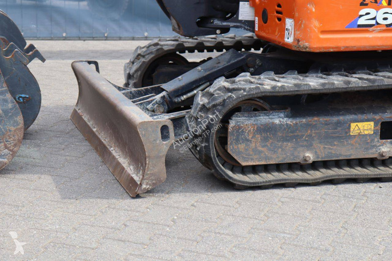 Rýpadlo Hitachi ZX26U-6 CLR