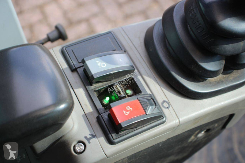 Rýpadlo Neuson EZ26