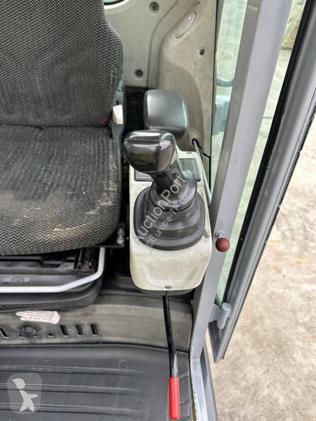 جرافة Neuson 50Z3
