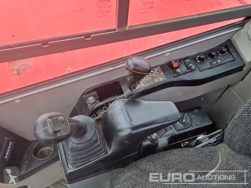 Экскаватор Volvo