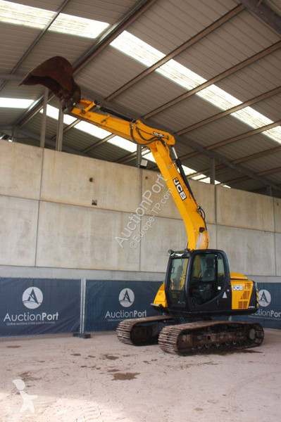 Excavator JCB