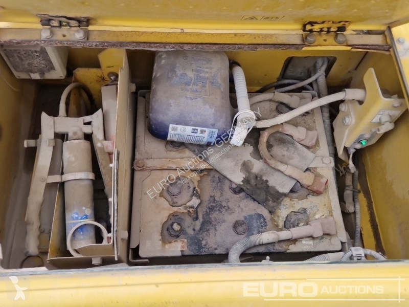 Lopatový nakládač Komatsu NLC-11