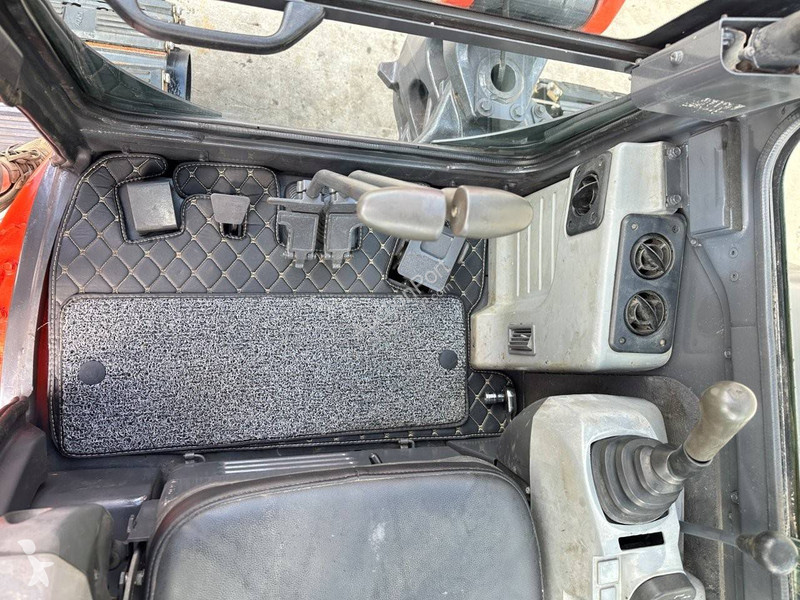 Excavadora Kubota KX155-3SZ