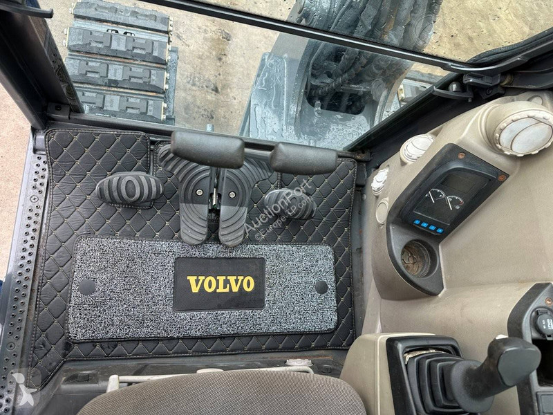 Excavadora Volvo EC60C