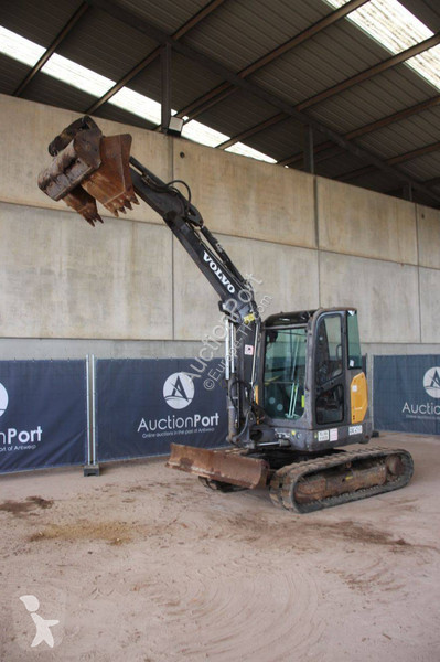 Excavadora Volvo ECR50D
