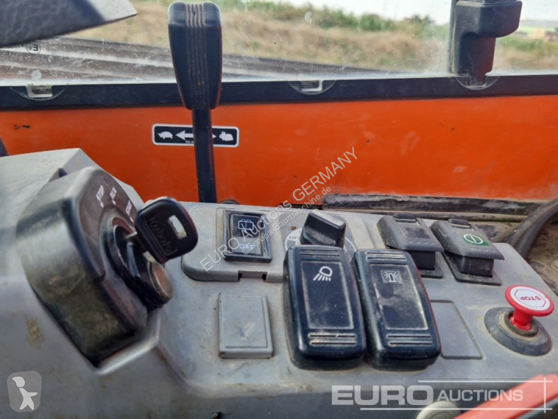 Багер Kubota U274