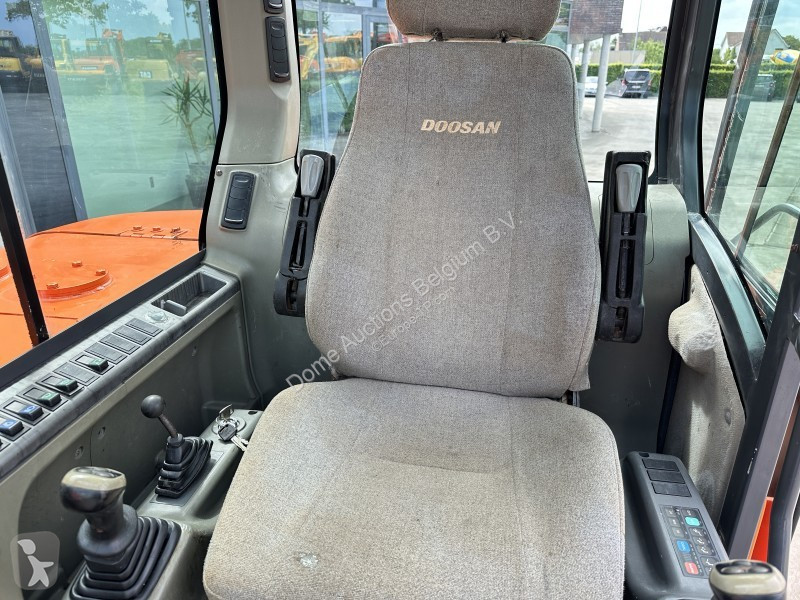 جرافة Doosan 9C