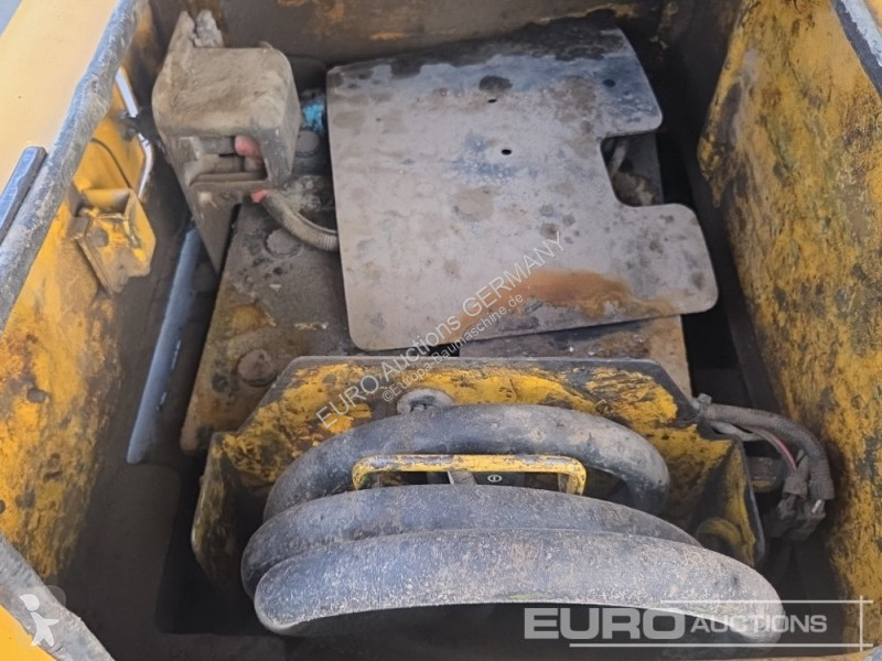 Екскаватор Volvo