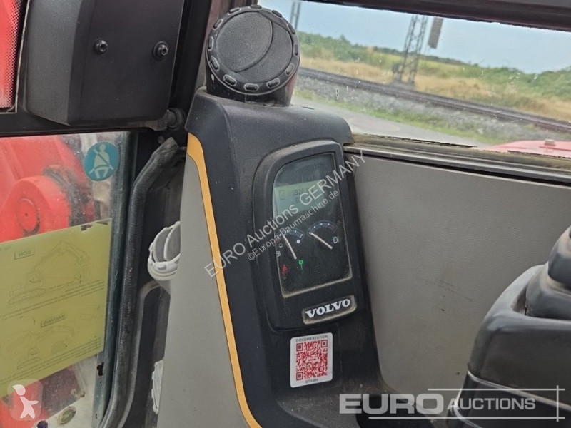 Багер Volvo
