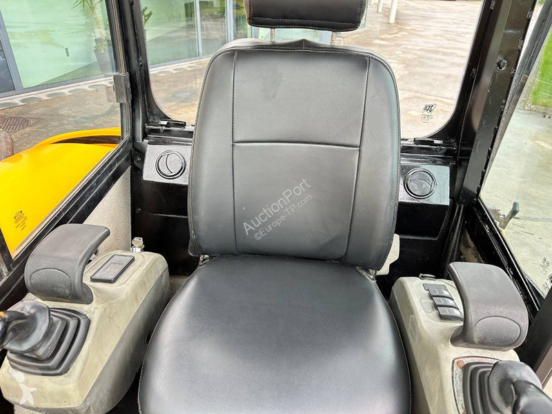 Graafmachine JCB 8056
