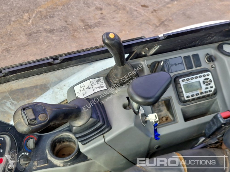 Bobcat E27 excavator