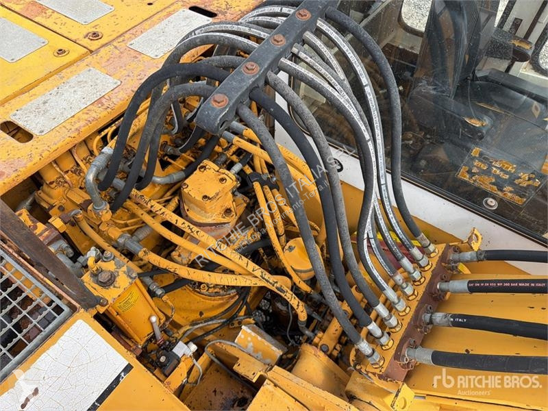 Екскаватор Liebherr