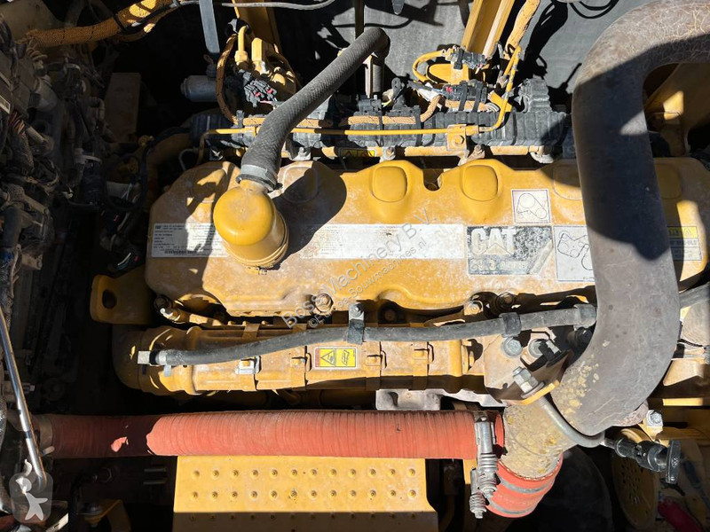 Graafmachine Caterpillar F UHD - 24 meter INCL...