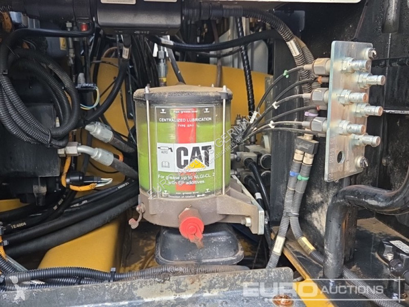 Kotrógép Caterpillar M320F