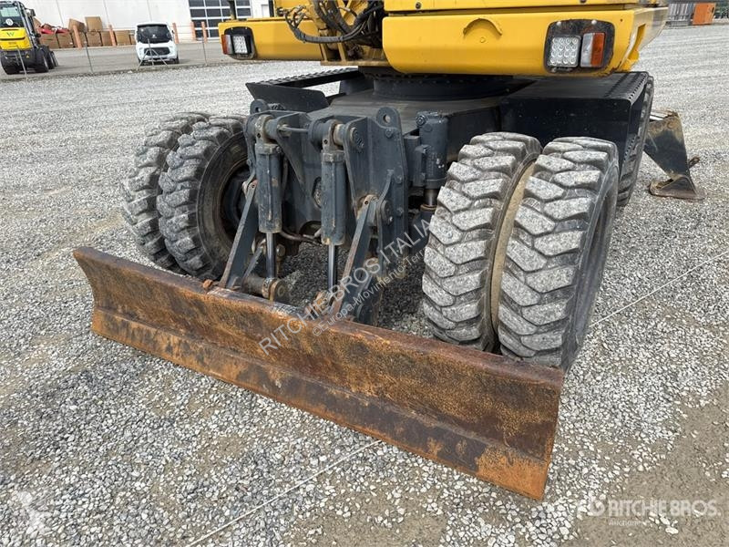 Escavadora Komatsu Wheel Excavator