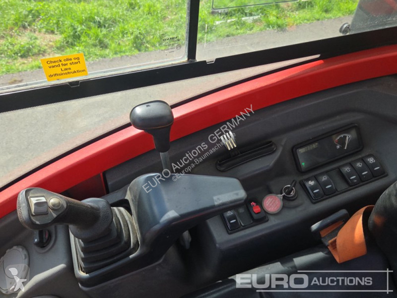 جرافة Volvo ECR25D