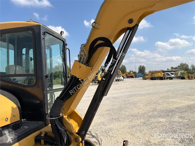 Skovel Caterpillar CR Mini Excavator (Inoperable)