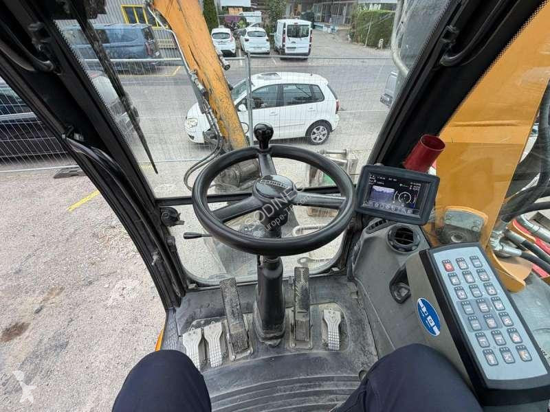 Pelle Liebherr A  COMPACT