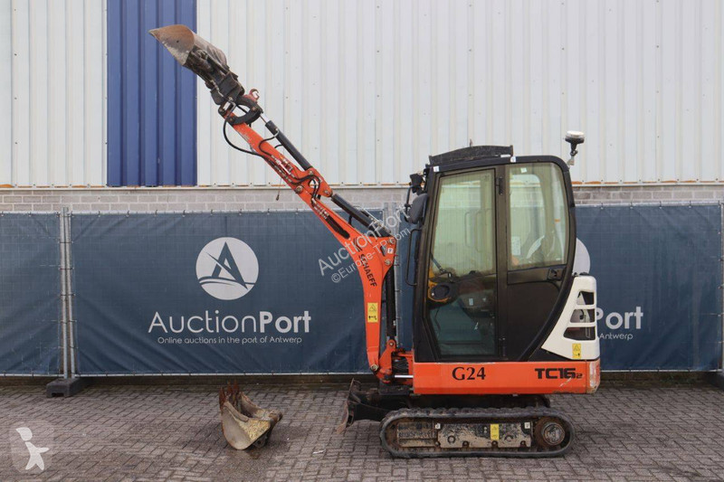 Skovel Schaeff TC16