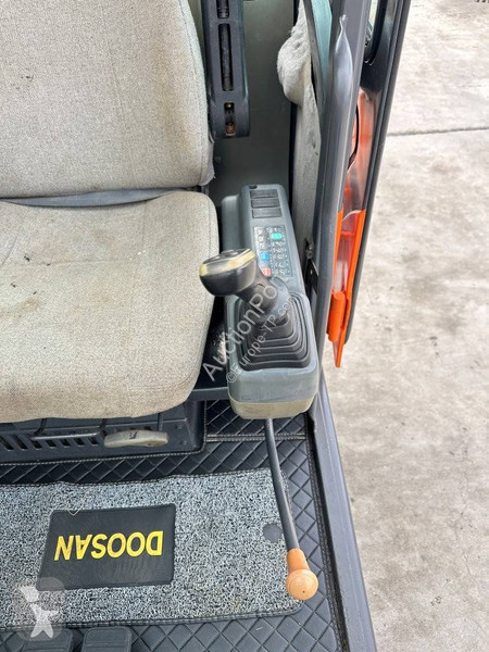 Skovel Doosan 9C