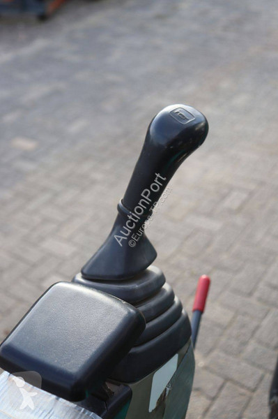 Koparka Kobelco Beetle SK 10SR