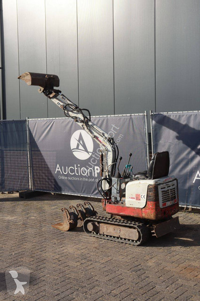 Excavadora Takeuchi