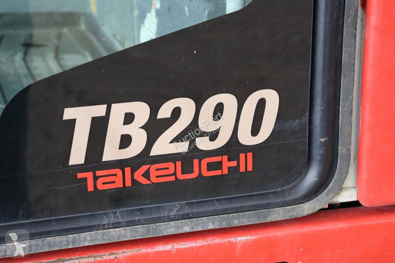 Pelle Takeuchi
