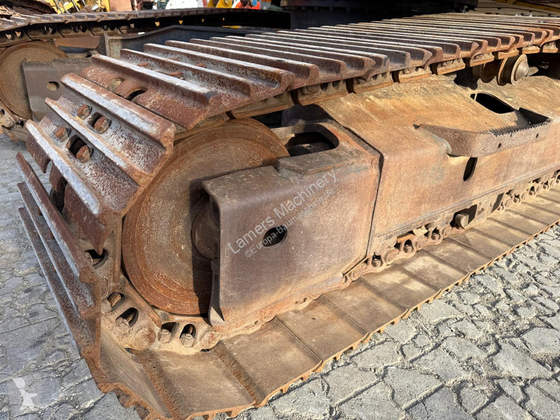 Багер Komatsu PC 210-11 .