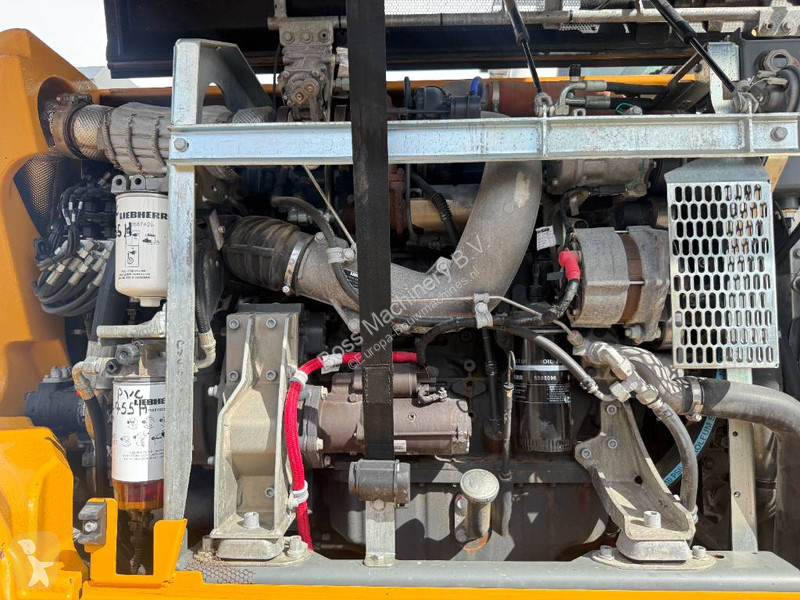 Pelle Liebherr A - Triple Boom / 2 extra Buckets!