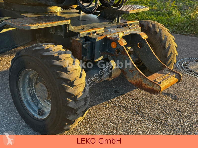 Pelle Hyundai Robex 55W9 Mit 4 Löffeln