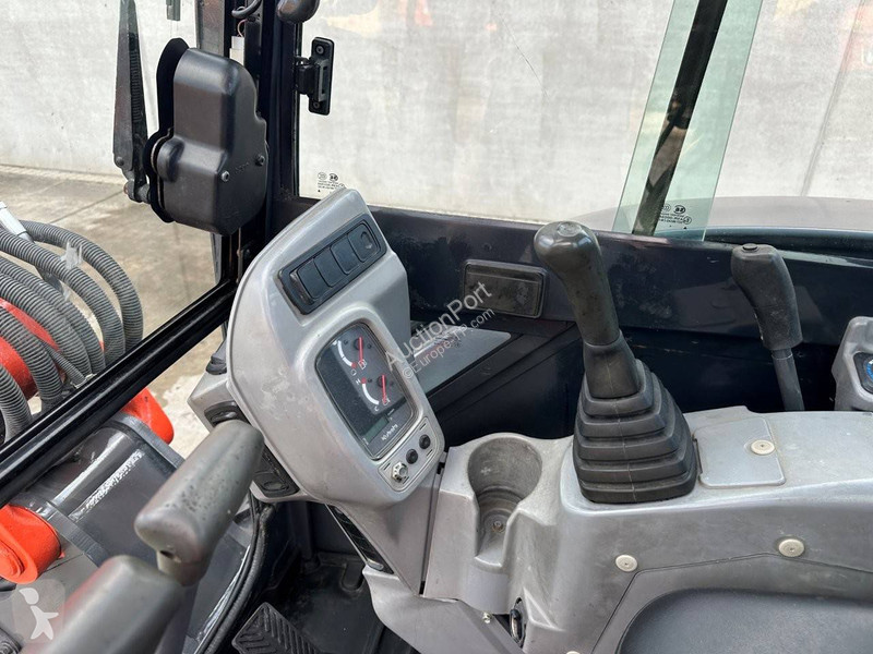 Pelle Kubota KX155-5