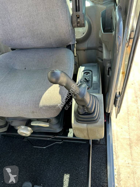 جرافة Hyundai R60VS