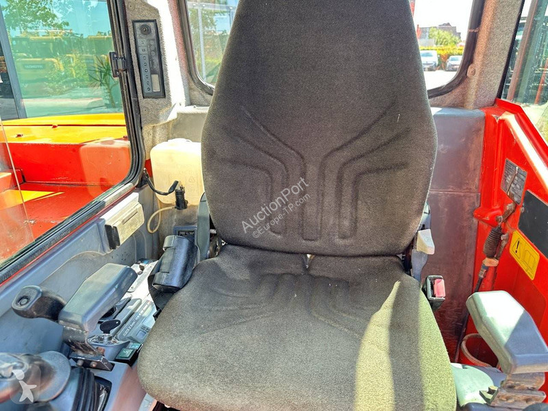 Багер Kubota KX185-3