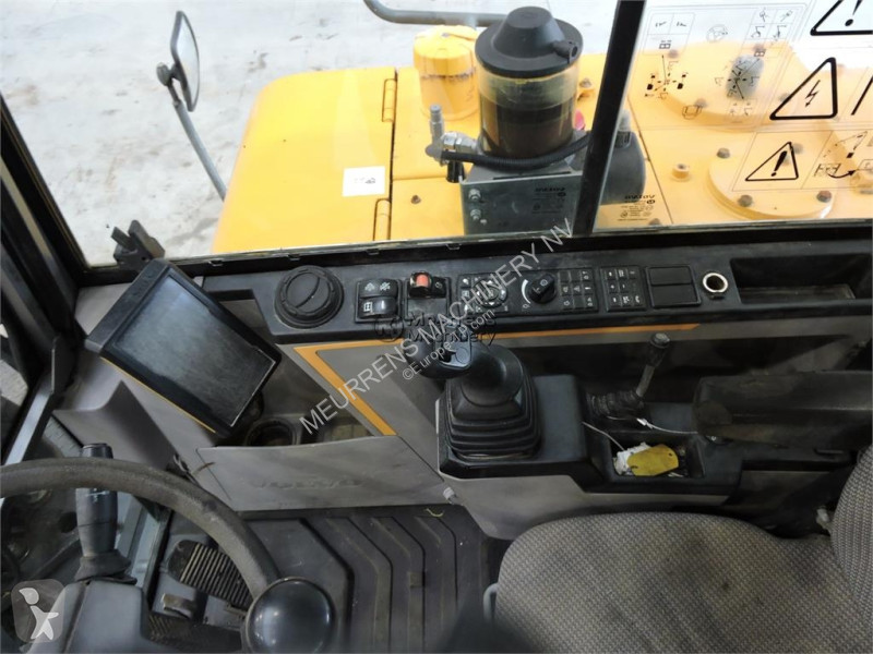 Escavadora Volvo EW60E
