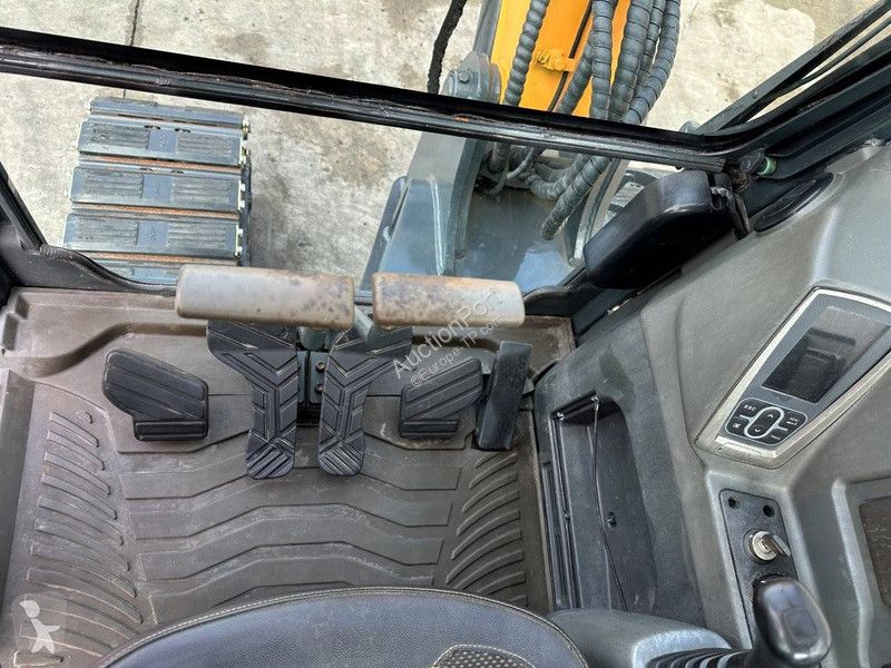 Escavadora Hyundai HX55