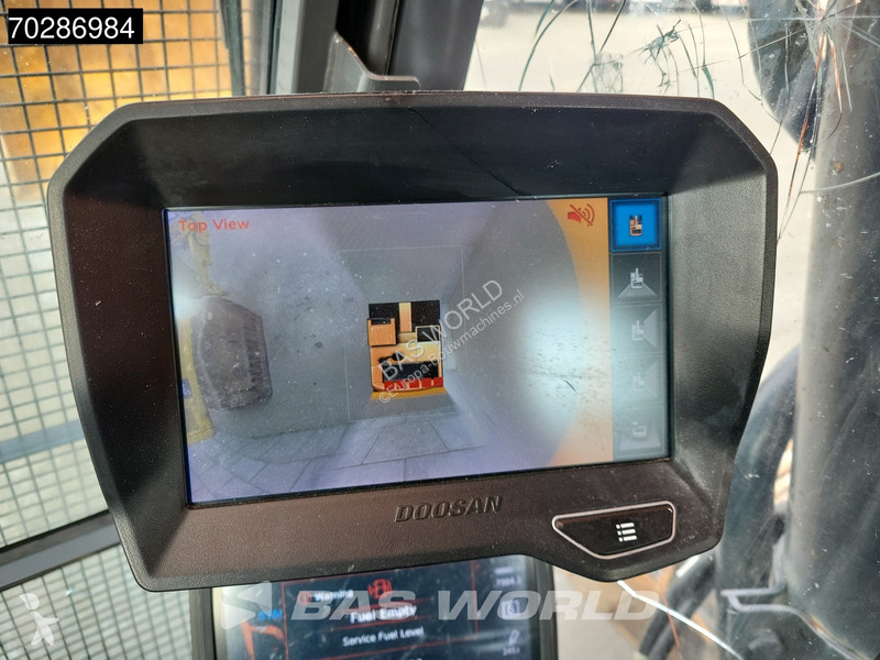 Lopatový nakládač Doosan -7