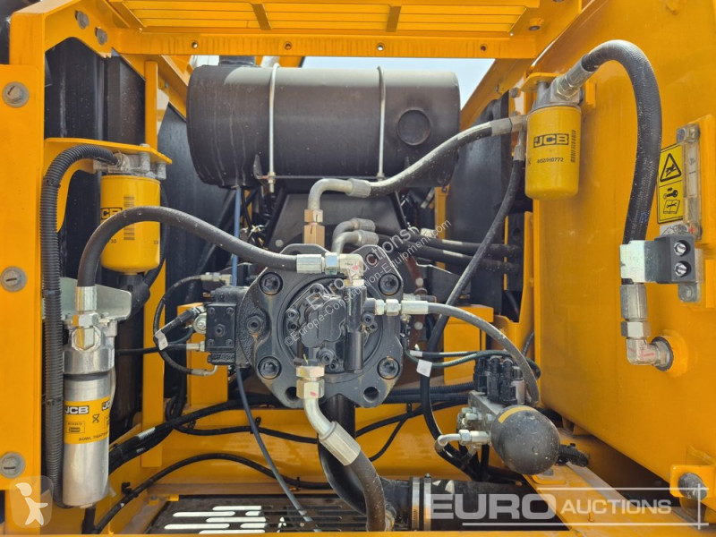 Escavatore JCB JS215LC