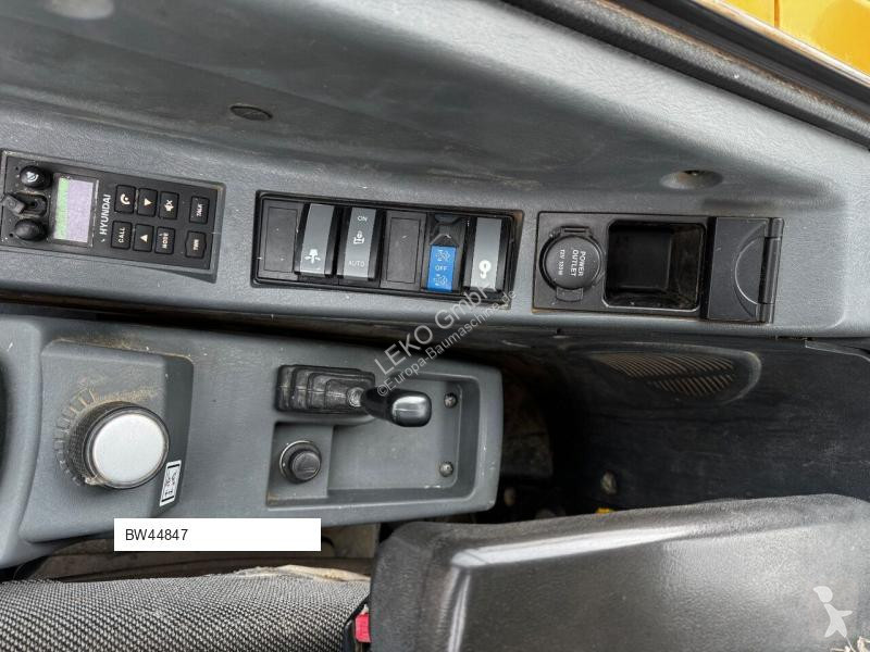 جرافة Hyundai Robex 55W-9A