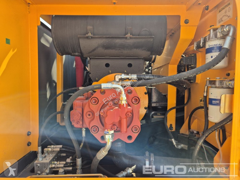 جرافة Hyundai R215L