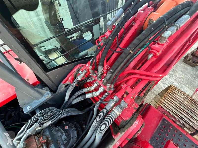 Escavadora Hitachi